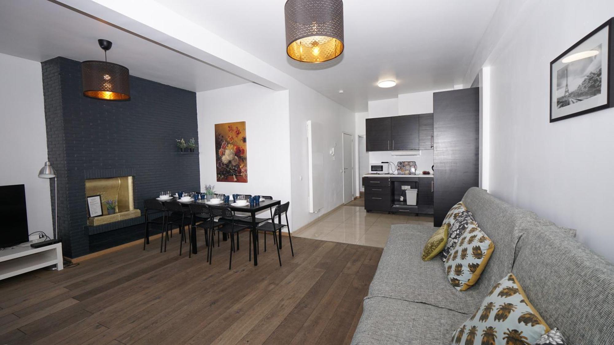 Brial Apartment 2 Bedrooms, Антверпен Екстериор снимка