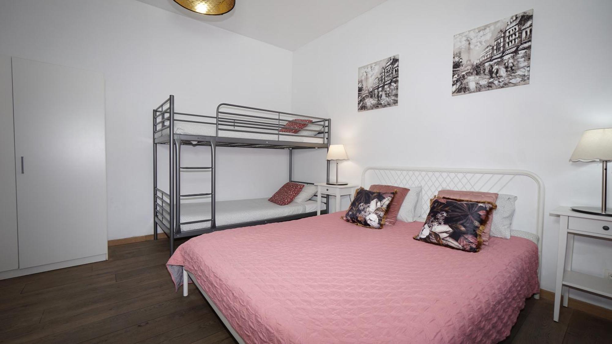 Brial Apartment 2 Bedrooms, Антверпен Екстериор снимка