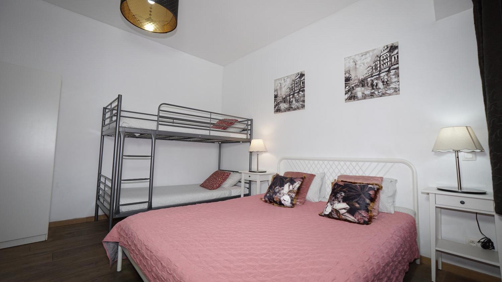Brial Apartment 2 Bedrooms, Антверпен Екстериор снимка