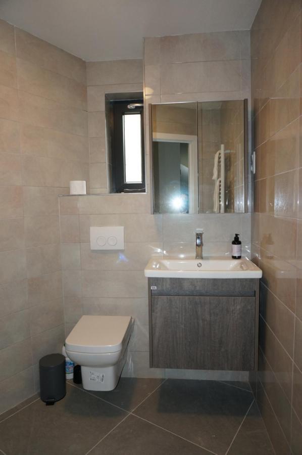 Brial Apartment 2 Bedrooms, Антверпен Екстериор снимка