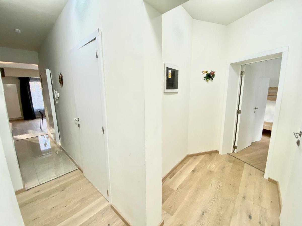Brial Apartment 2 Bedrooms, Антверпен Екстериор снимка